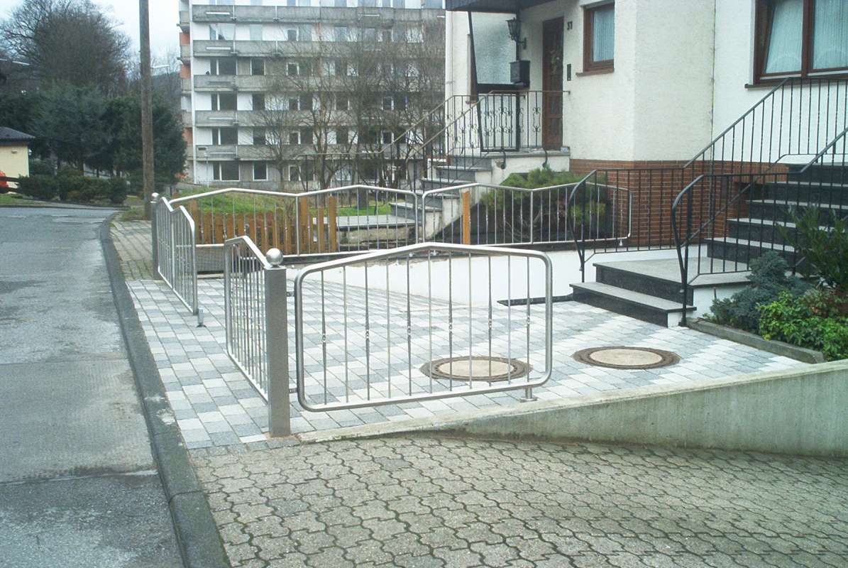 Edelstahltor mit Antrieb